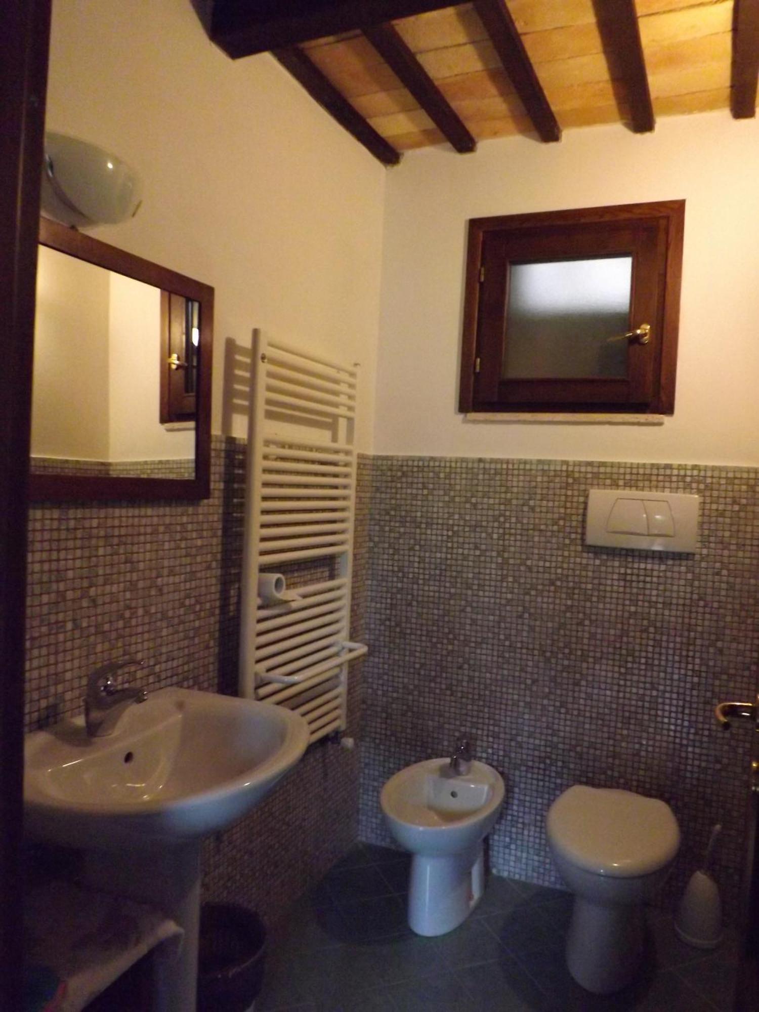 Agriturismo San Giovanni Ad Insulam Isola del Gran Sasso dʼItalia Habitación foto