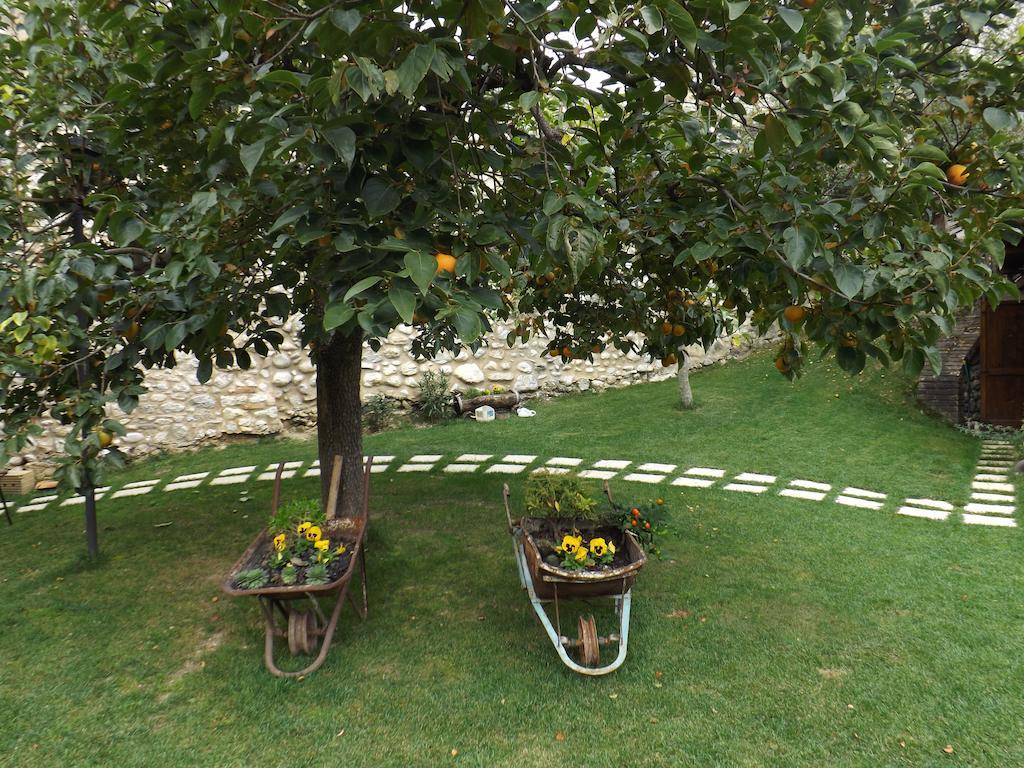 Agriturismo San Giovanni Ad Insulam Isola del Gran Sasso dʼItalia Exterior foto
