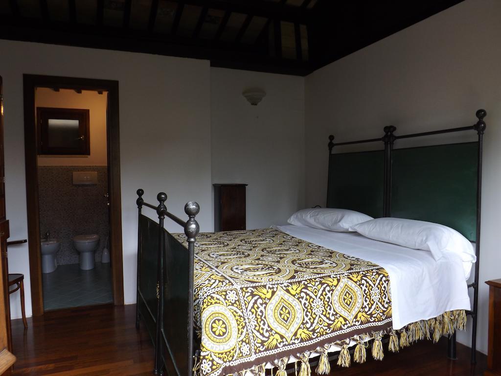 Agriturismo San Giovanni Ad Insulam Isola del Gran Sasso dʼItalia Habitación foto